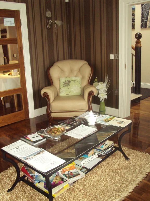 Causeway Lodge Bushmills Bagian luar foto